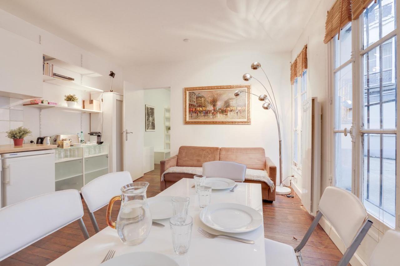 Comfortable Flat In The Middle Of Paris Exterior photo